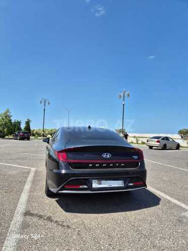 Hyundai Sonata-2