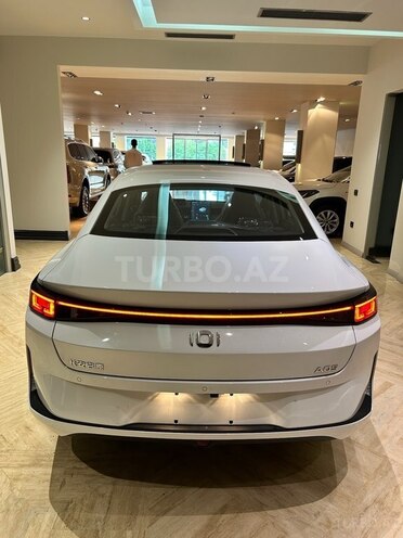 Changan Qiyuan A05-6