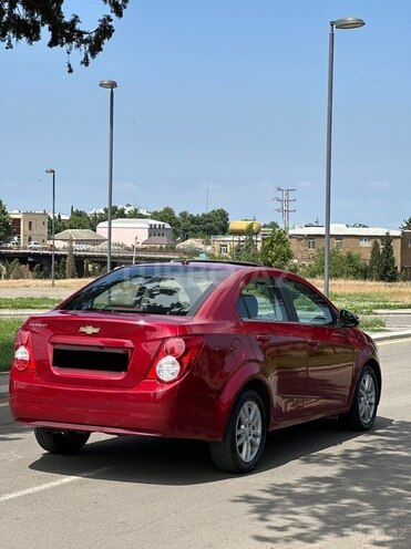 Chevrolet Aveo-8