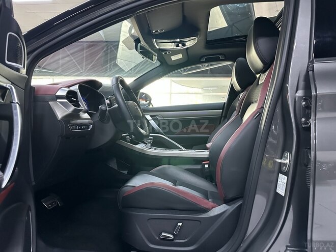 Geely Coolray-14