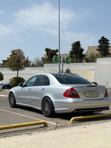 Mercedes E 240 2002, 196,000 km - 2.4 l - Bakı