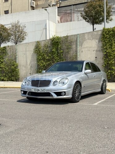 Mercedes E 240 2002, 196,000 km - 2.4 l - Bakı