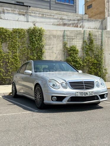 Mercedes E 240 2002, 196,000 km - 2.4 l - Bakı
