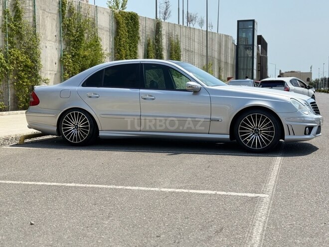 Mercedes E 240 2002, 196,000 km - 2.4 l - Bakı