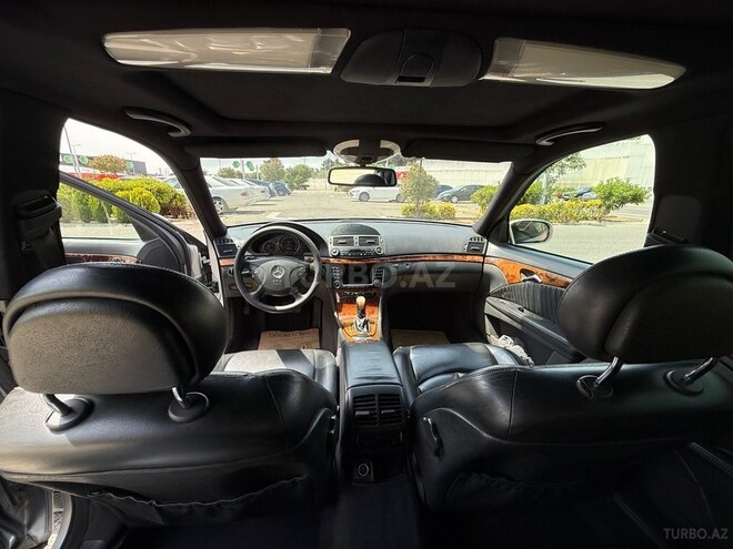 Mercedes E 240 2002, 196,000 km - 2.4 l - Bakı