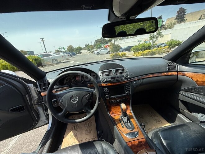 Mercedes E 240 2002, 196,000 km - 2.4 l - Bakı