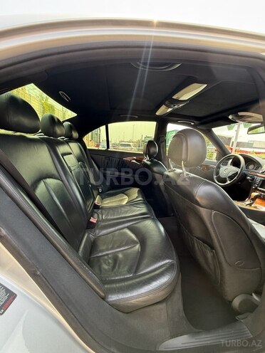 Mercedes E 240 2002, 196,000 km - 2.4 l - Bakı