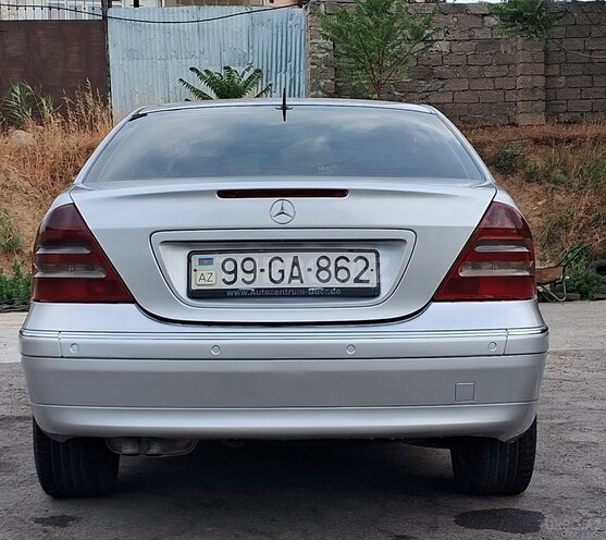 Mercedes C 220 d 2001, 345,500 km - 2.2 л - Bakı