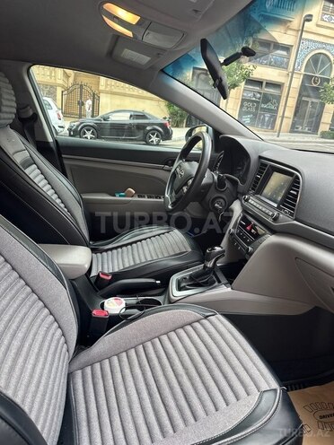 Hyundai Elantra 2017, 15,100 km - 2.0 l - Bakı