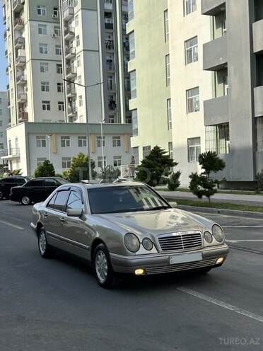 Mercedes E 230 1996, 426,000 km - 2.3 l - Bakı