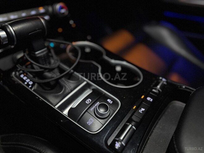 Kia Stinger-8