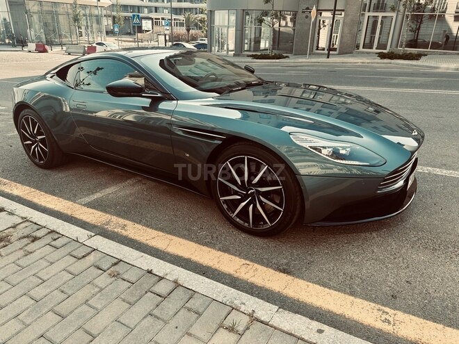 Aston Martin  2017, 9,500 km - 5.2 l - Bakı