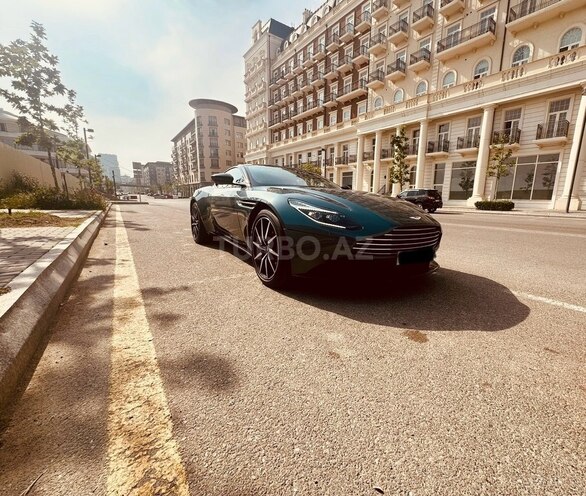Aston Martin  2017, 9,500 km - 5.2 l - Bakı