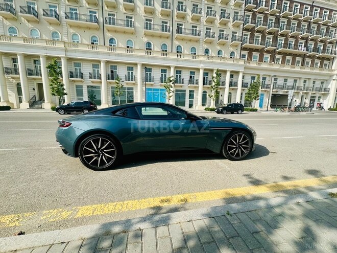 Aston Martin  2017, 9,500 km - 5.2 l - Bakı