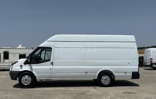 Ford Transit-5