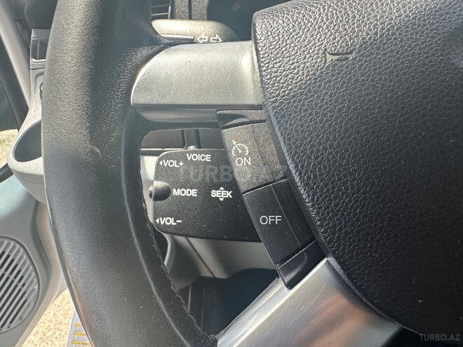 Ford Transit-14