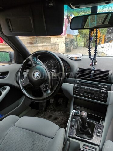 BMW 320 2002, 350,000 km - 2.2 l - Yevlax