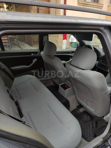 BMW 320 2002, 350,000 km - 2.2 l - Yevlax
