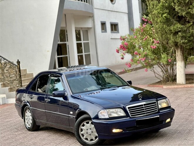 Mercedes C 180 1999, 326,580 km - 1.8 l - Bakı