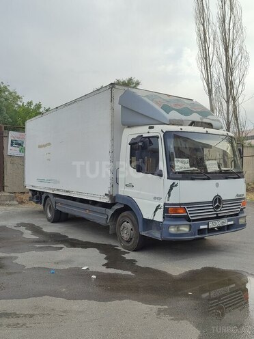 Mercedes Atego 817 1998, 300,000 km - 4.5 l - Sumqayıt