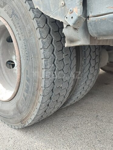 Mercedes Atego 817 1998, 300,000 km - 4.5 l - Sumqayıt