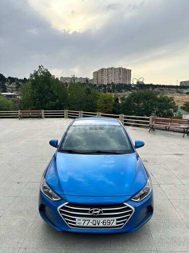 Hyundai Elantra-2