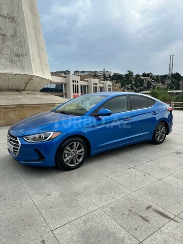 Hyundai Elantra-5