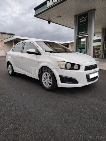 Chevrolet Aveo-6