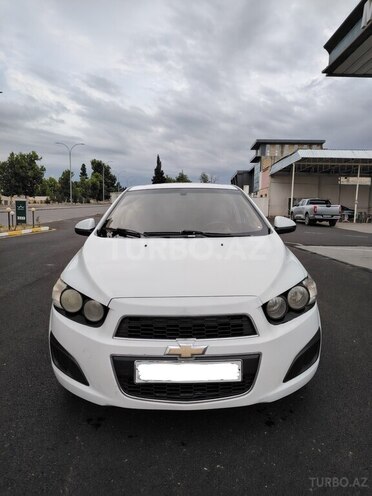 Chevrolet Aveo-7