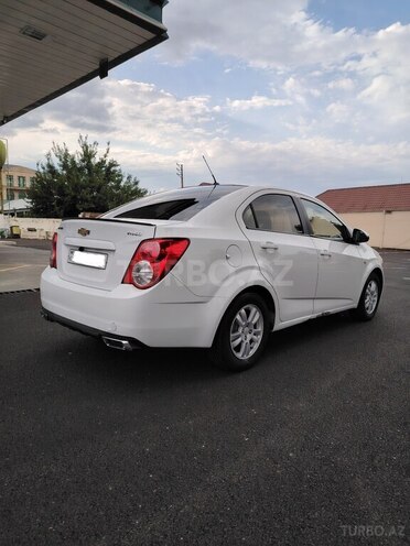Chevrolet Aveo-4