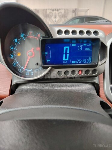 Chevrolet Aveo-11