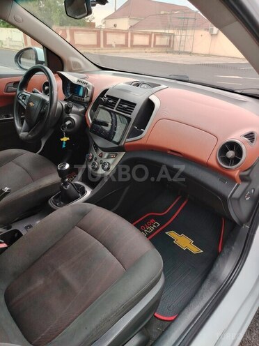 Chevrolet Aveo-3