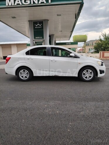 Chevrolet Aveo-14