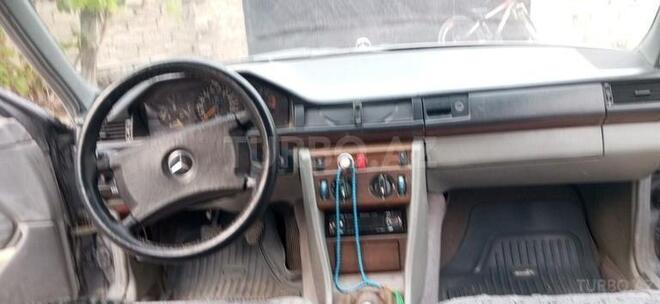 Mercedes E 230 1989, 260,129 km - 2.3 l - Bakı