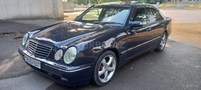 Mercedes E 220 d 1999, 350,000 km - 2.2 л - Qazax
