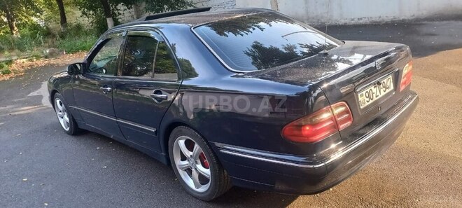Mercedes E 220 d 1999, 350,000 km - 2.2 л - Qazax