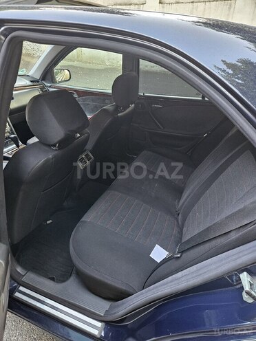 Mercedes E 220 d 1999, 350,000 km - 2.2 л - Qazax