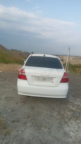 Chevrolet Aveo-3