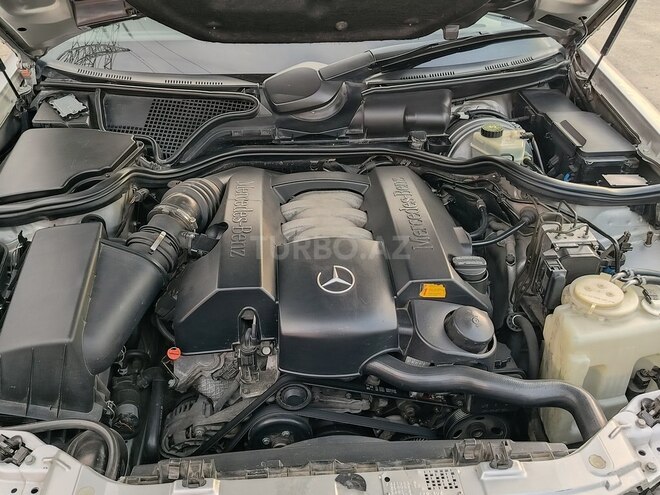 Mercedes E 240 2002, 324,500 km - 2.4 l - Bakı