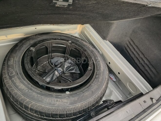Mercedes E 240 2002, 324,500 km - 2.4 l - Bakı