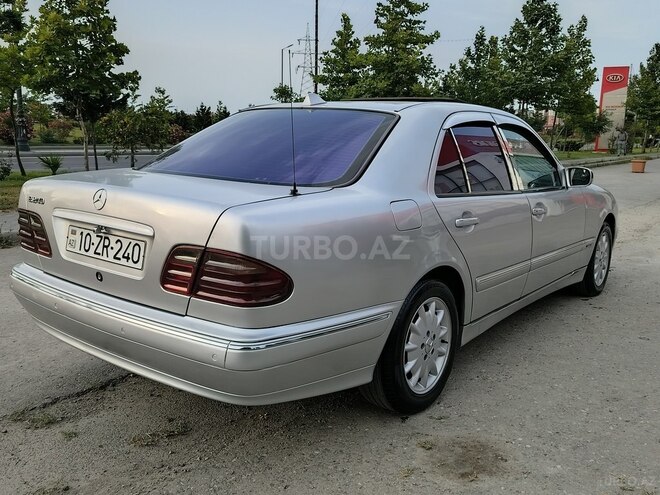 Mercedes E 240 2002, 324,500 km - 2.4 l - Bakı