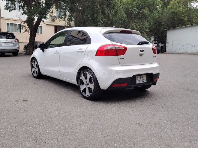Kia Rio 2011, 227,698 km - 1.6 л - Sumqayıt
