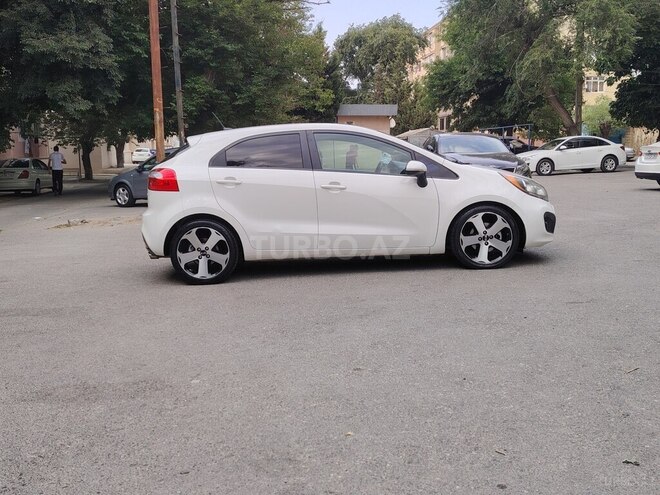 Kia Rio 2011, 227,698 km - 1.6 л - Sumqayıt