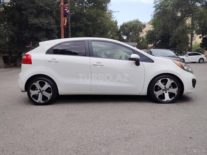 Kia Rio 2011, 227,698 km - 1.6 л - Sumqayıt