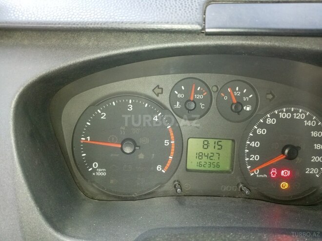 Ford Transit-7