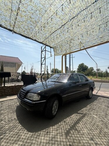 Mercedes C 220 1995, 280,000 km - 2.2 l - Ağcabədi