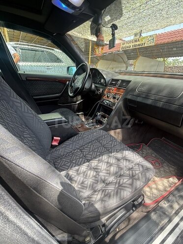 Mercedes C 220 1995, 280,000 km - 2.2 l - Ağcabədi