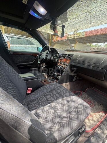 Mercedes C 220 1995, 280,000 km - 2.2 l - Ağcabədi