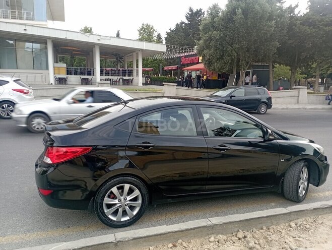 Hyundai Accent 2012, 220,000 km - 1.6 l - Bakı