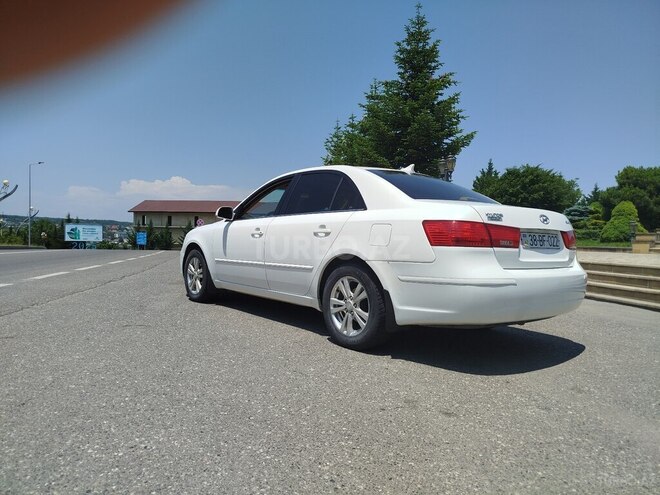 Hyundai Sonata 2009, 289,682 km - 2.4 l - Qusar